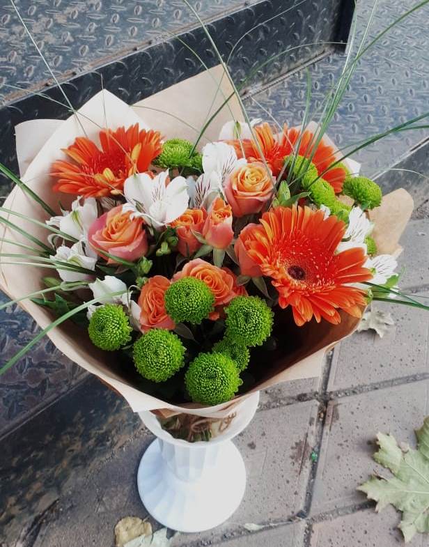 Букет цветов из: Герберы, Хризантемы, Альстромерии и Розы в Богандинском