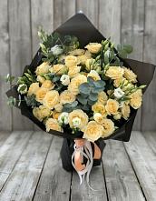 Букет цветов из:  Розы и Лизиантусы в Богандинском