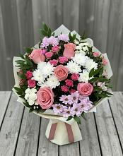 Букет цветов из:  Альстромерии, Гвоздики, Розы и Хризантемы #REPLACE_PRED# Богандинском