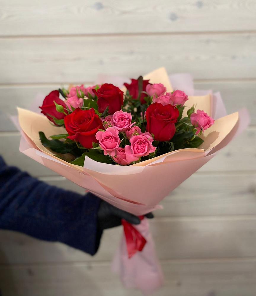 Букет цветов из: Розы в Богандинском