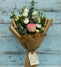 Букет цветов из:  Розы и Лизиантусы в Богандинском