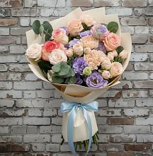 Букет цветов из:  Розы, Лизиантусы и Гвоздики #REPLACE_PRED# Богандинском