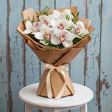Букет цветов из:  Орхидеи и Розы в Богандинском